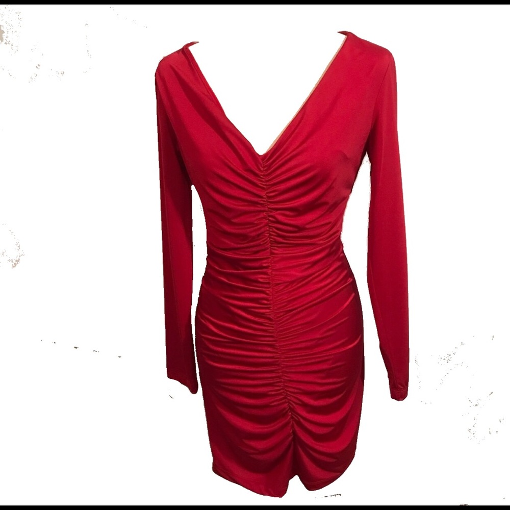 🇺🇸 Sexy Red Dress 🇺🇸 - Picture 2 of 5